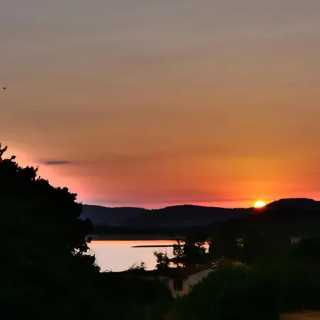 Maison Avec Vue Sur Le De * Montbel (Ariege)